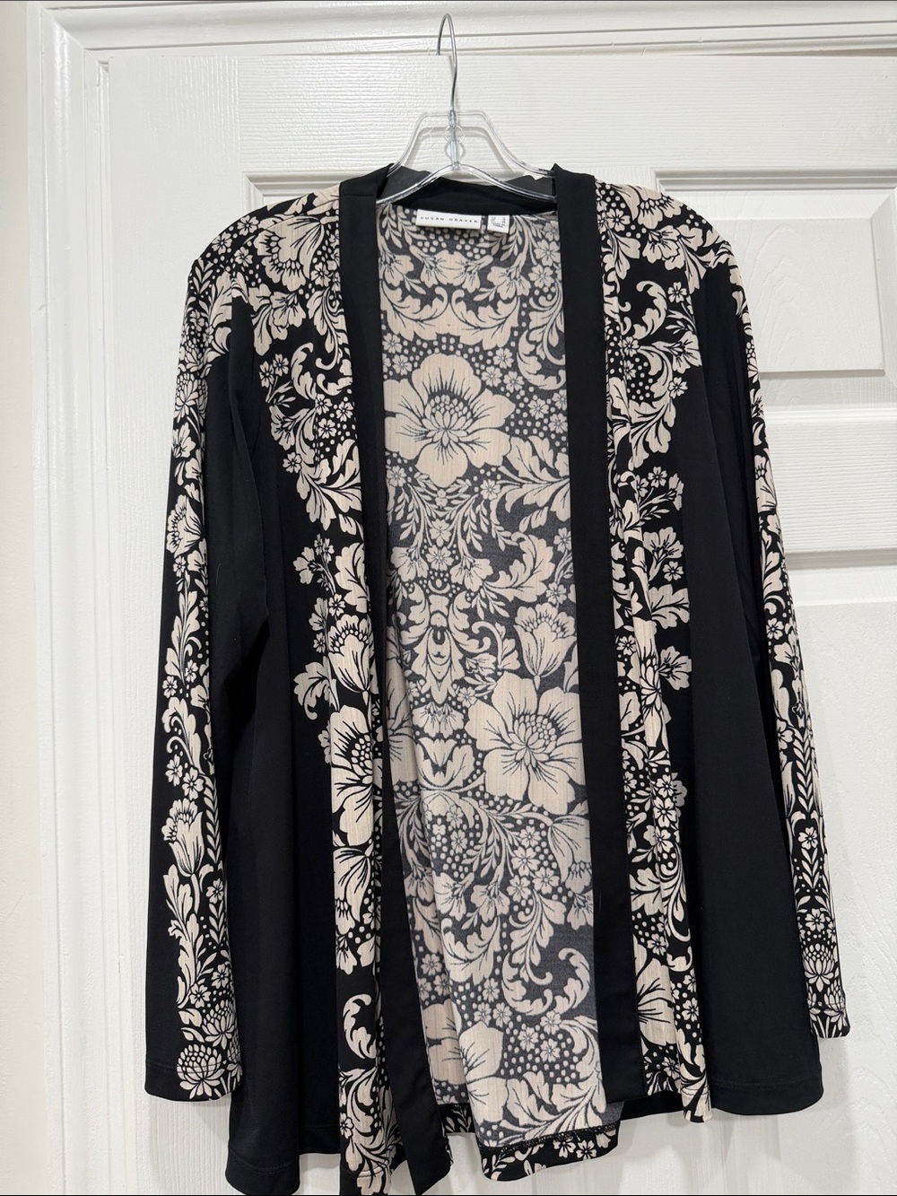 Susan Graver Black & Cream Floral Open-Front Cardigan